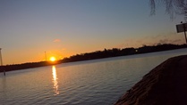 Aurinko nousee